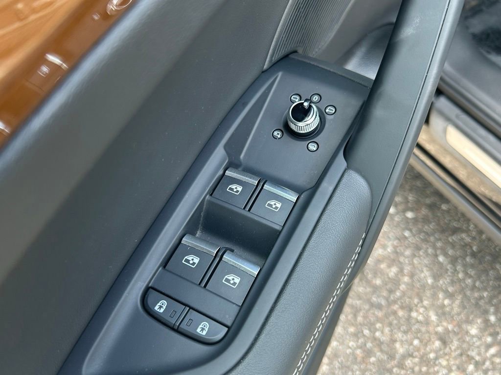 Certified 2024 Audi Q5 e Premium Plus w/ Premium Plus Package image 53