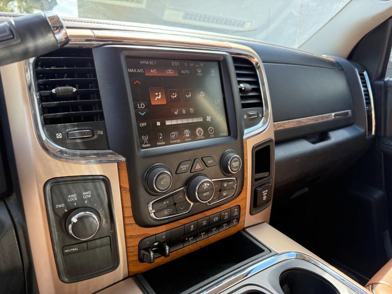 Used 2016 RAM 3500 Laramie Longhorn image 23