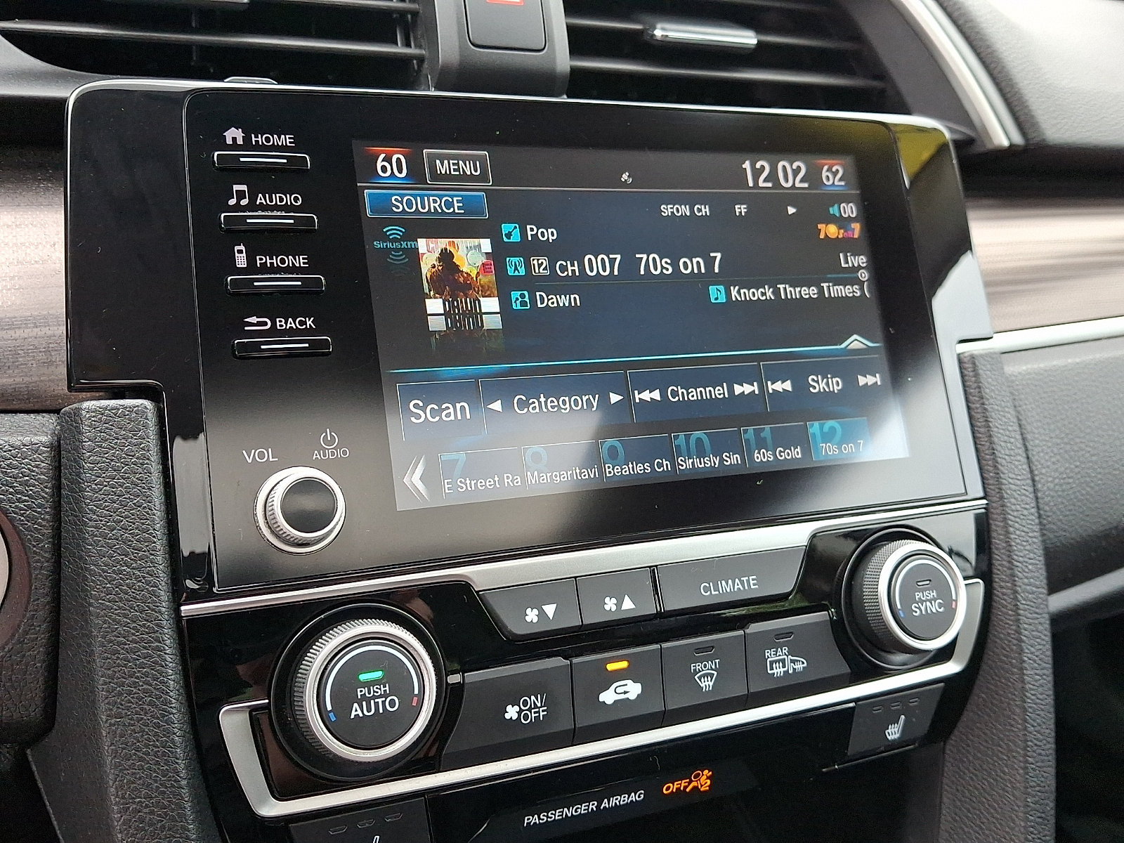 Certified 2019 Honda Civic EX image 17