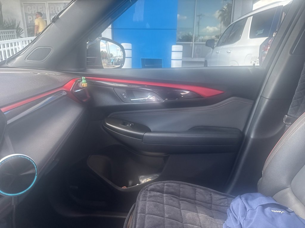 Used 2024 Chevrolet TrailBlazer RS w/ Convenience Package image 19