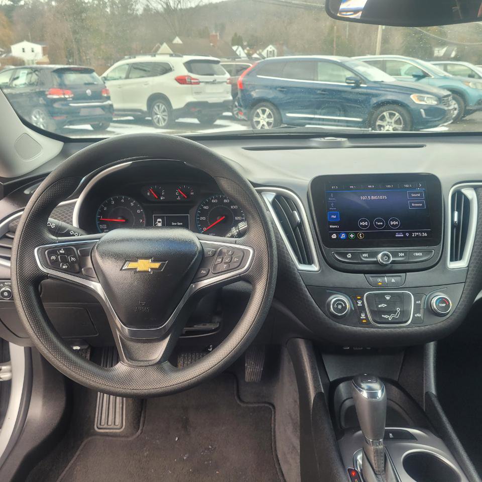 Used 2020 Chevrolet Malibu LS image 13