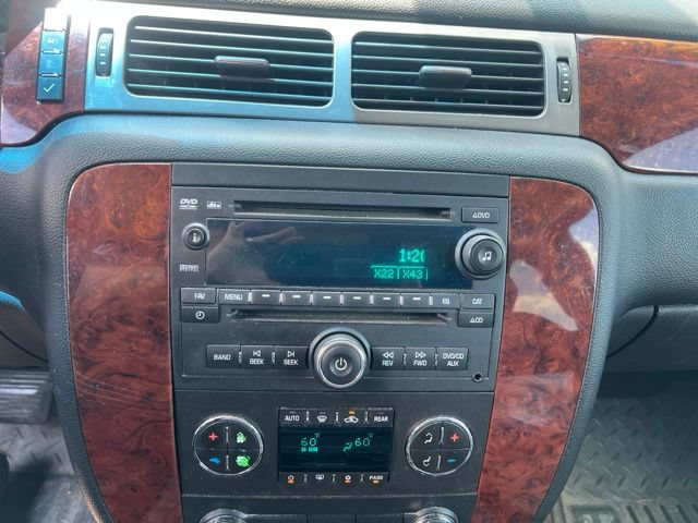 Used 2013 Chevrolet Suburban LT AWD/4WD image 25