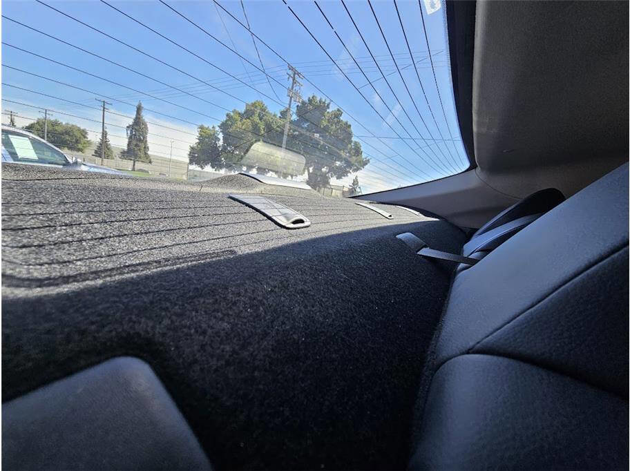 Used 2023 Toyota Camry SE image 25