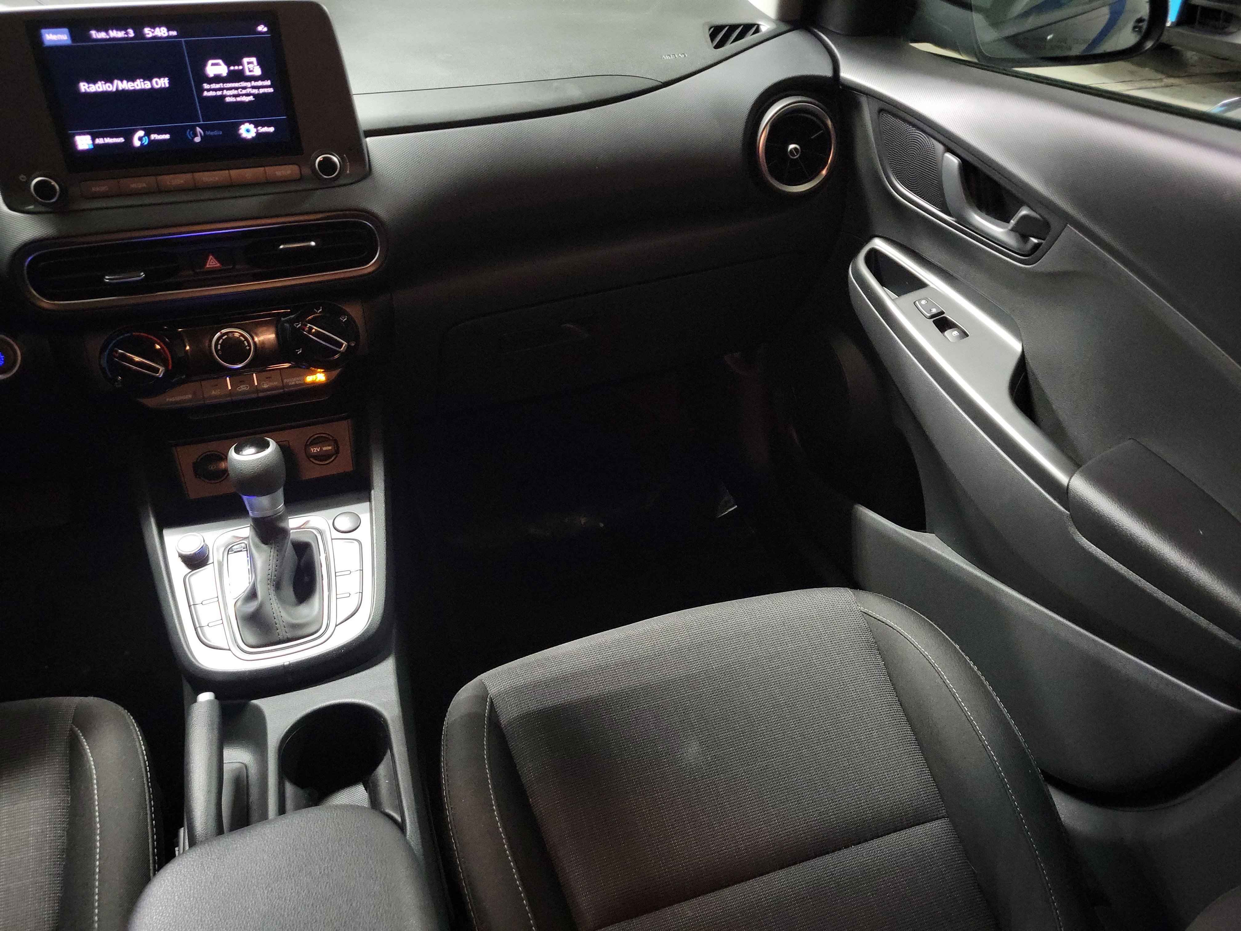 Used 2023 Hyundai Kona SEL AWD/4WD image 15