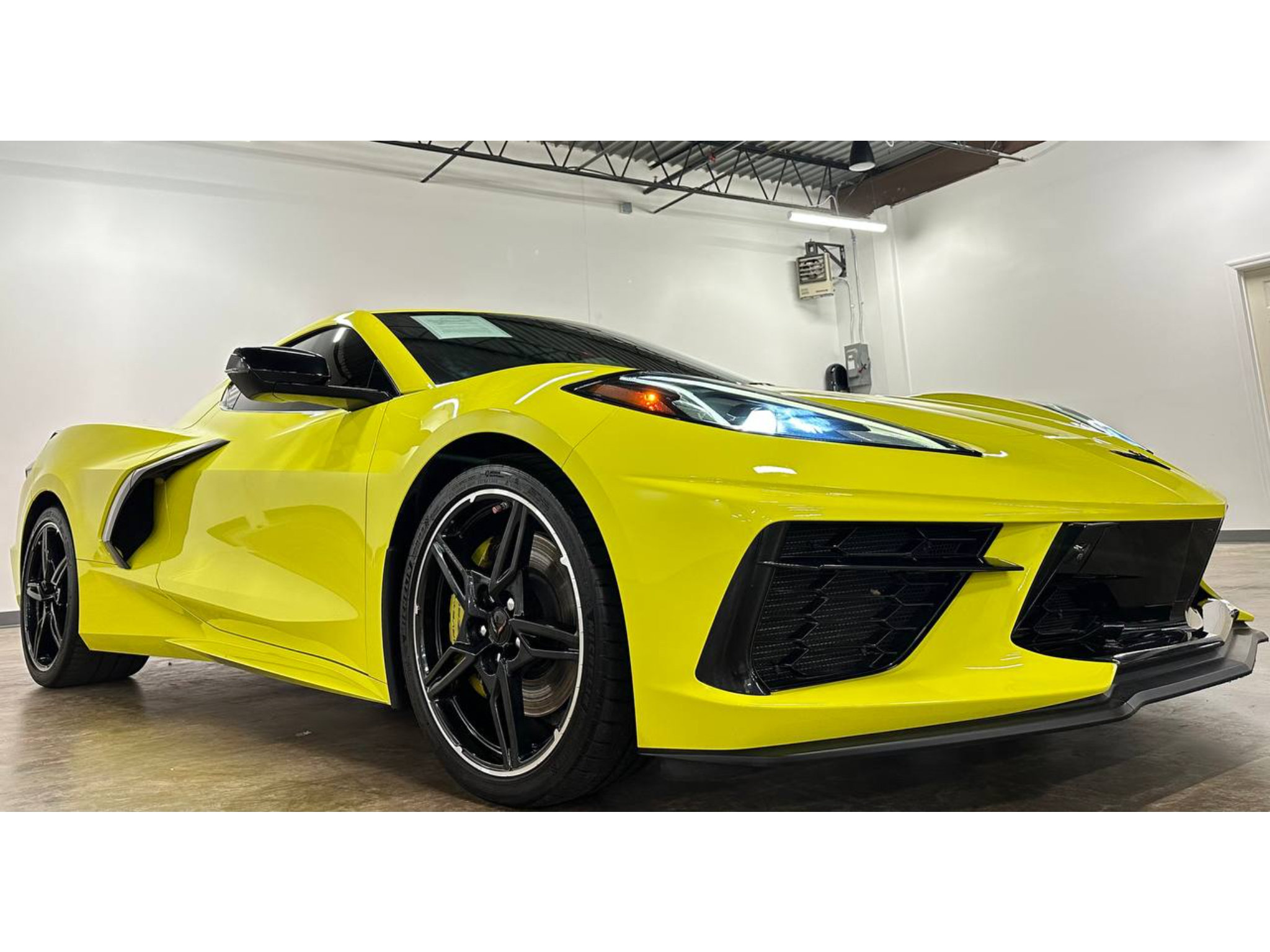 Used 2024 Chevrolet Corvette Stingray Preferred Cpe w/ Z51 Performance Package RWD image 6