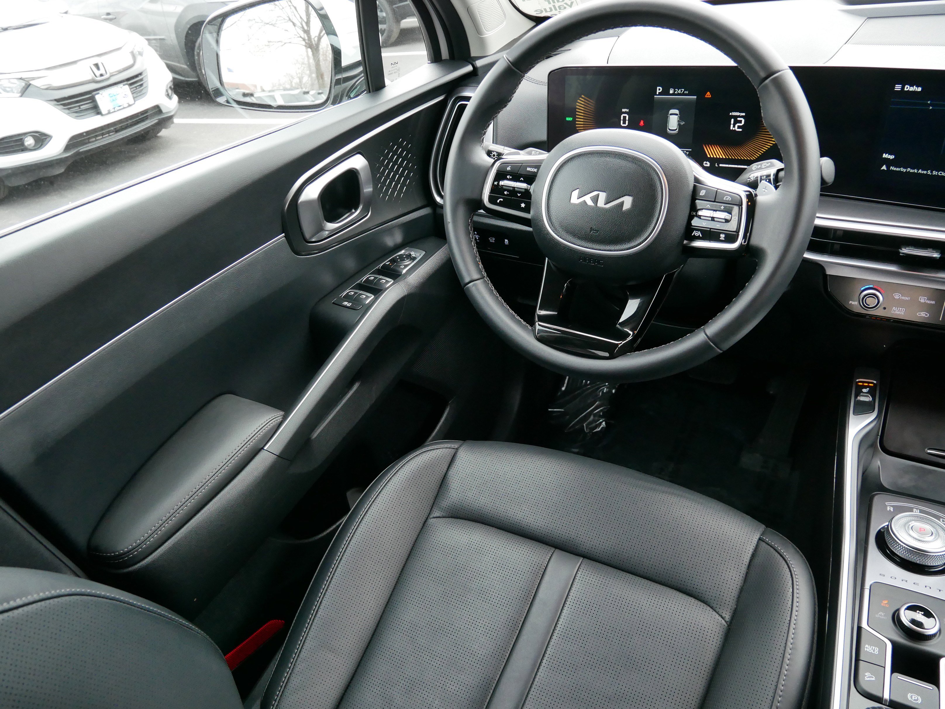 Used 2025 Kia Sorento EX image 9