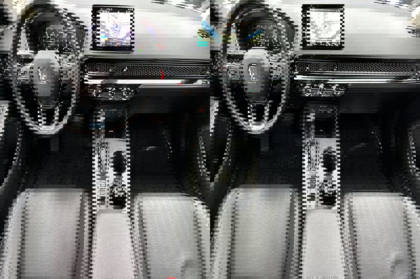 Used 2024 Honda Civic Touring image 3