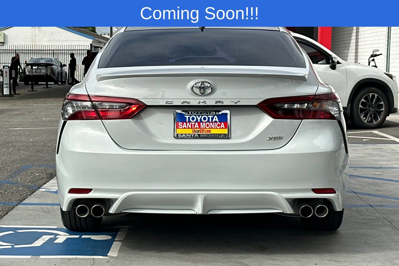 Used 2022 Toyota Camry XSE FWD image 5