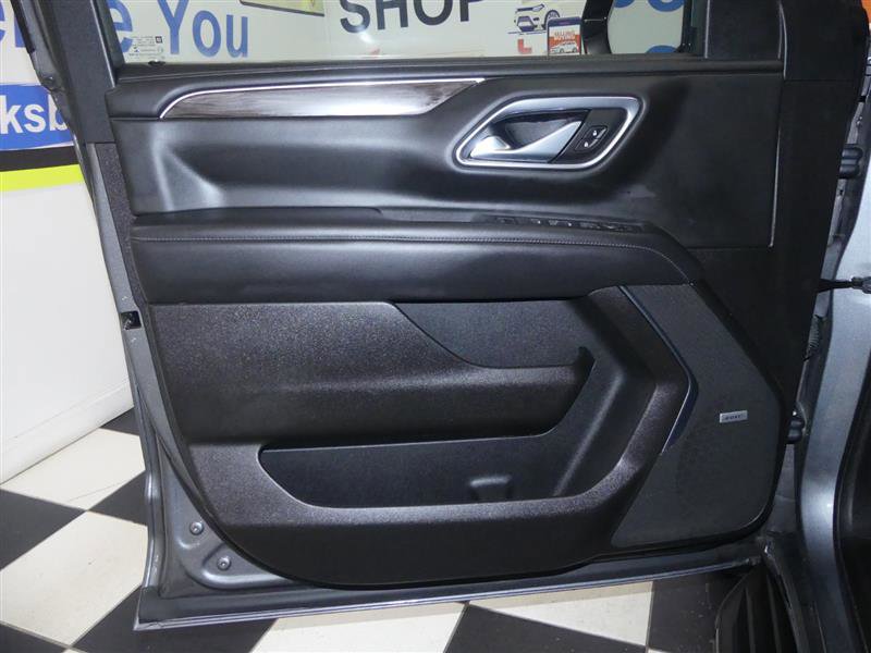 Used 2021 Chevrolet Tahoe LT w/ LT Signature Package image 30