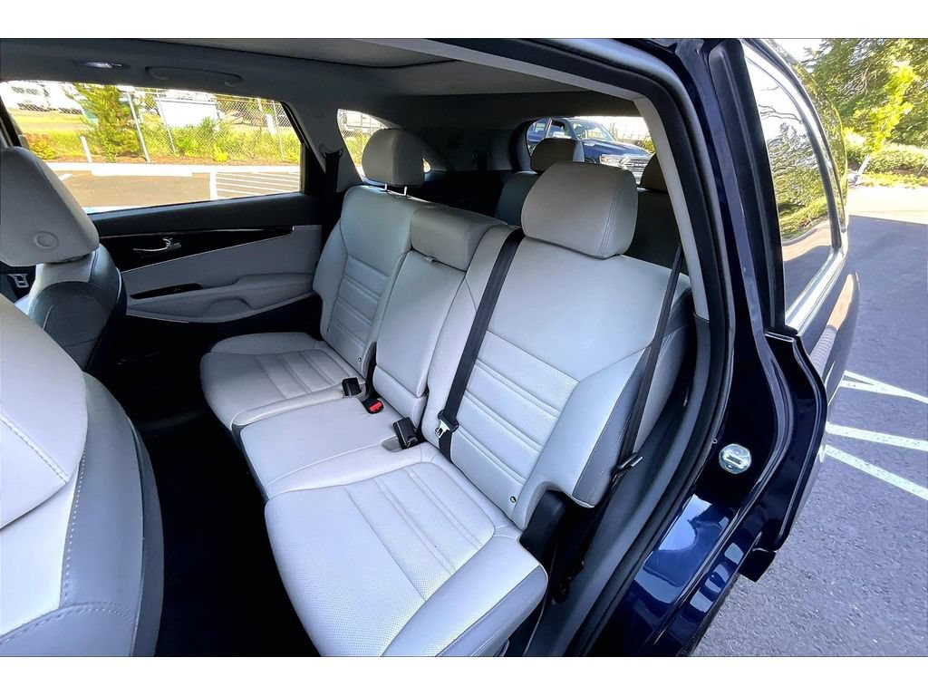 Used 2020 Kia Sorento SX AWD/4WD image 26