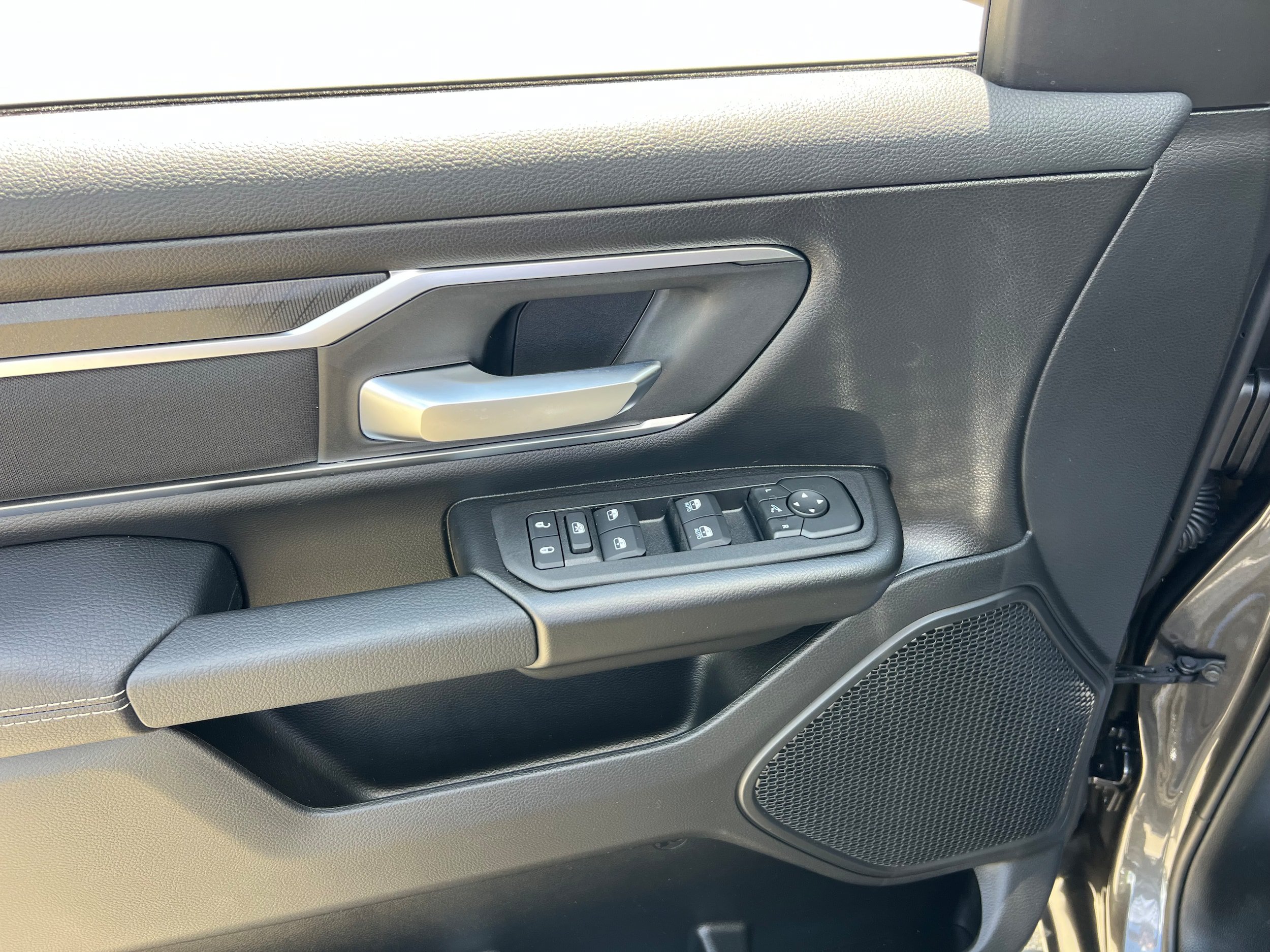 New 2026 RAM 2500 Big Horn AWD/4WD image 11