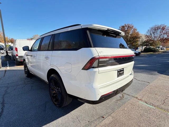 New 2025 Lincoln Navigator Reserve w/ Jet Appearance Package image 5