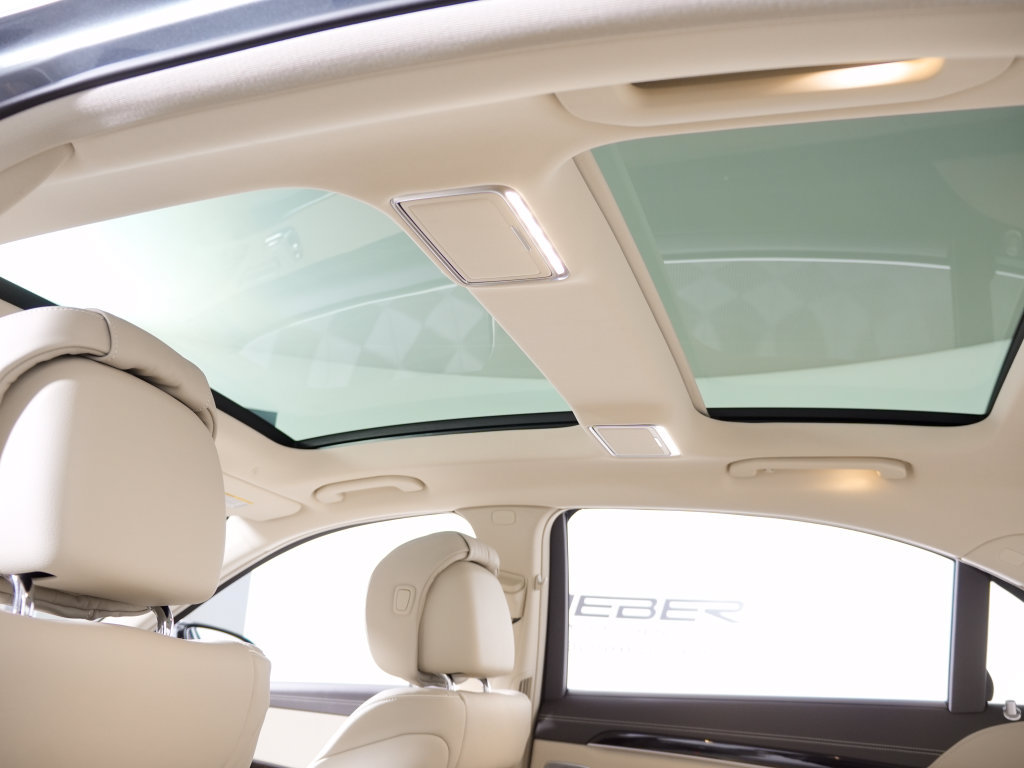 Used 2020 Mercedes-Benz S 560 4MATIC Sedan image 17