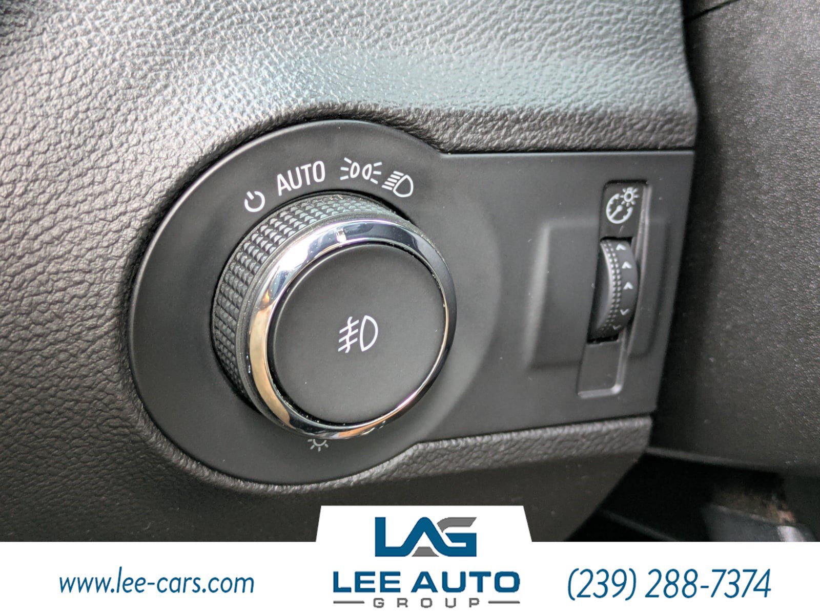 Used 2011 Chevrolet Camaro SS RWD image 19