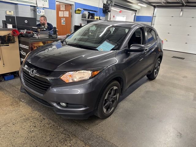 Used 2018 Honda HR-V EX image 2