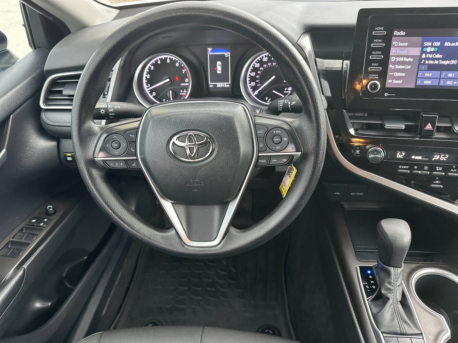 Used 2024 Toyota Camry LE image 14