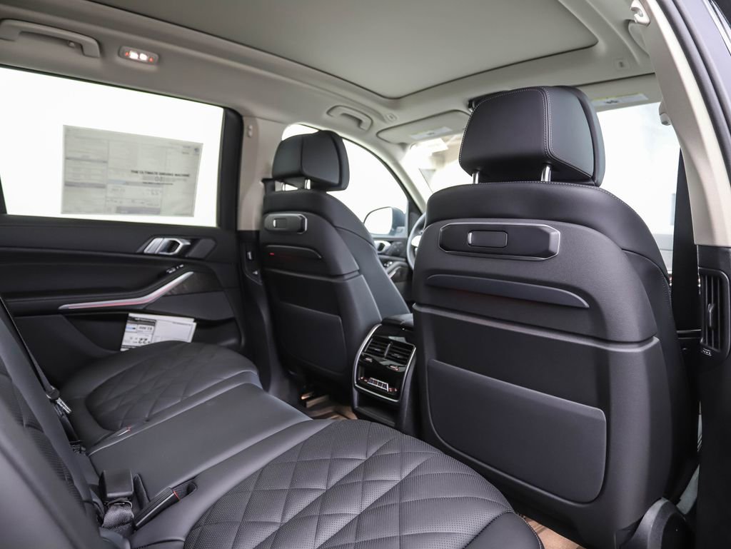 Used 2025 BMW X7 xDrive40i image 26