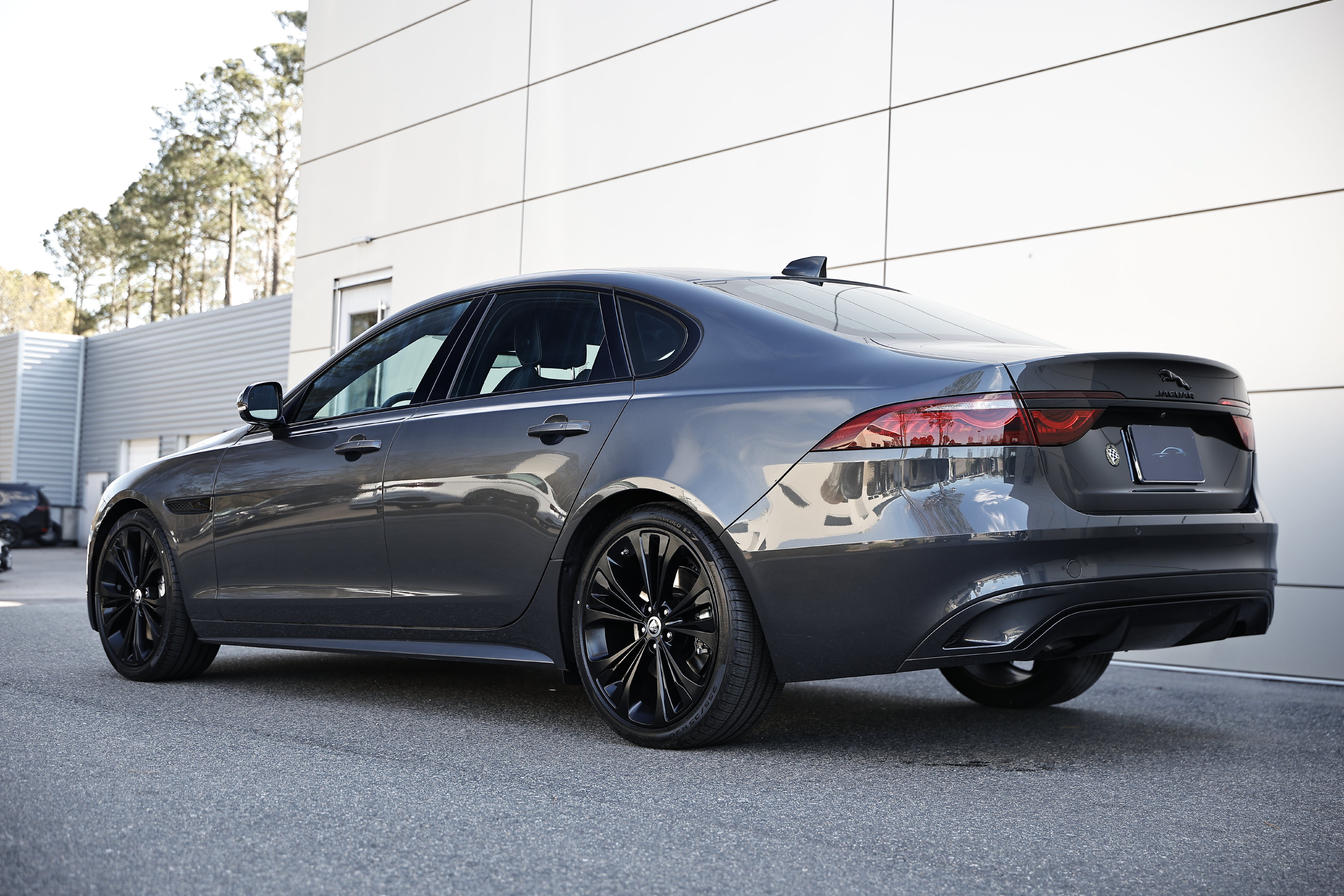 New 2024 Jaguar XF R-Dynamic SE AWD/4WD image 7