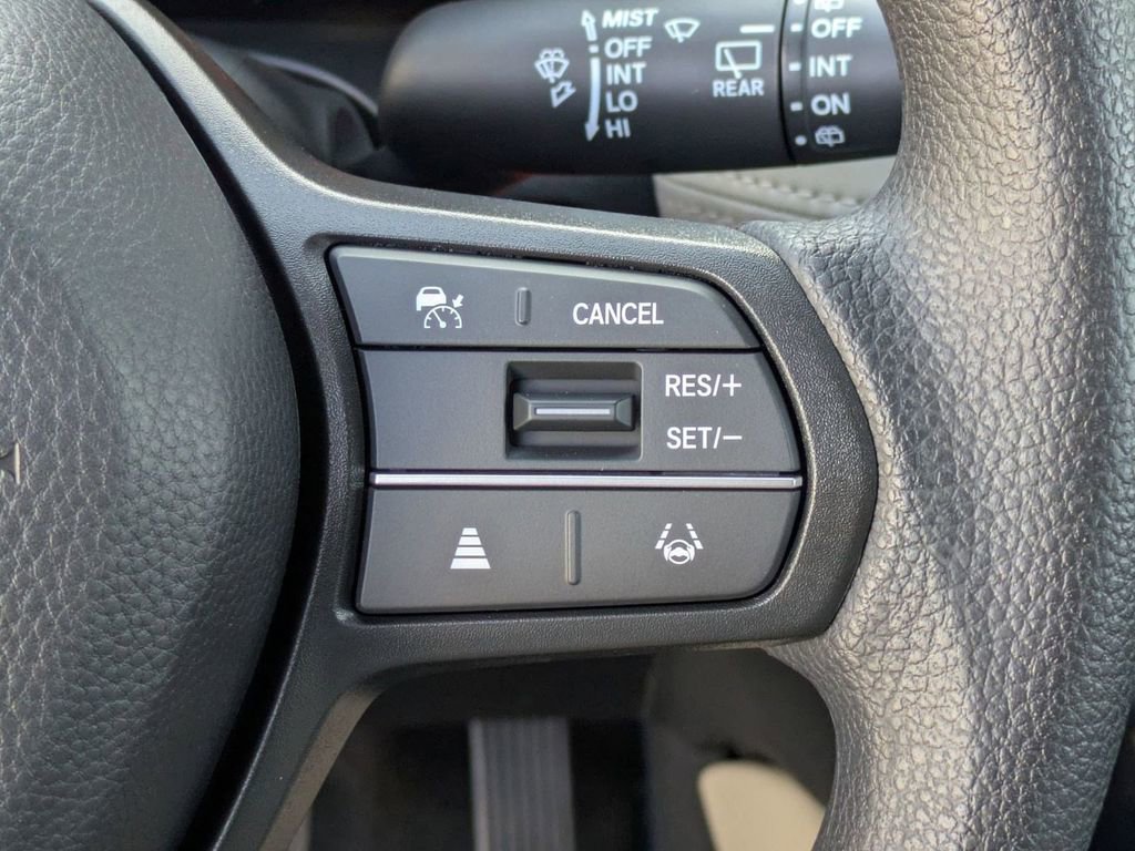 Certified 2026 Honda HR-V LX image 9