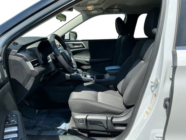 Used 2022 Mitsubishi Outlander ES image 10