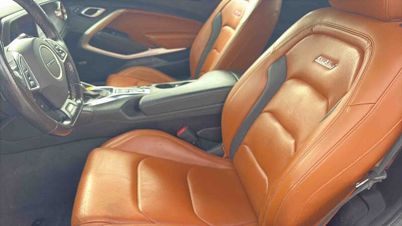 Used 2020 Chevrolet Camaro SS RWD image 19