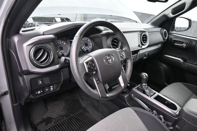 Used 2021 Toyota Tacoma TRD Off-Road AWD/4WD image 21