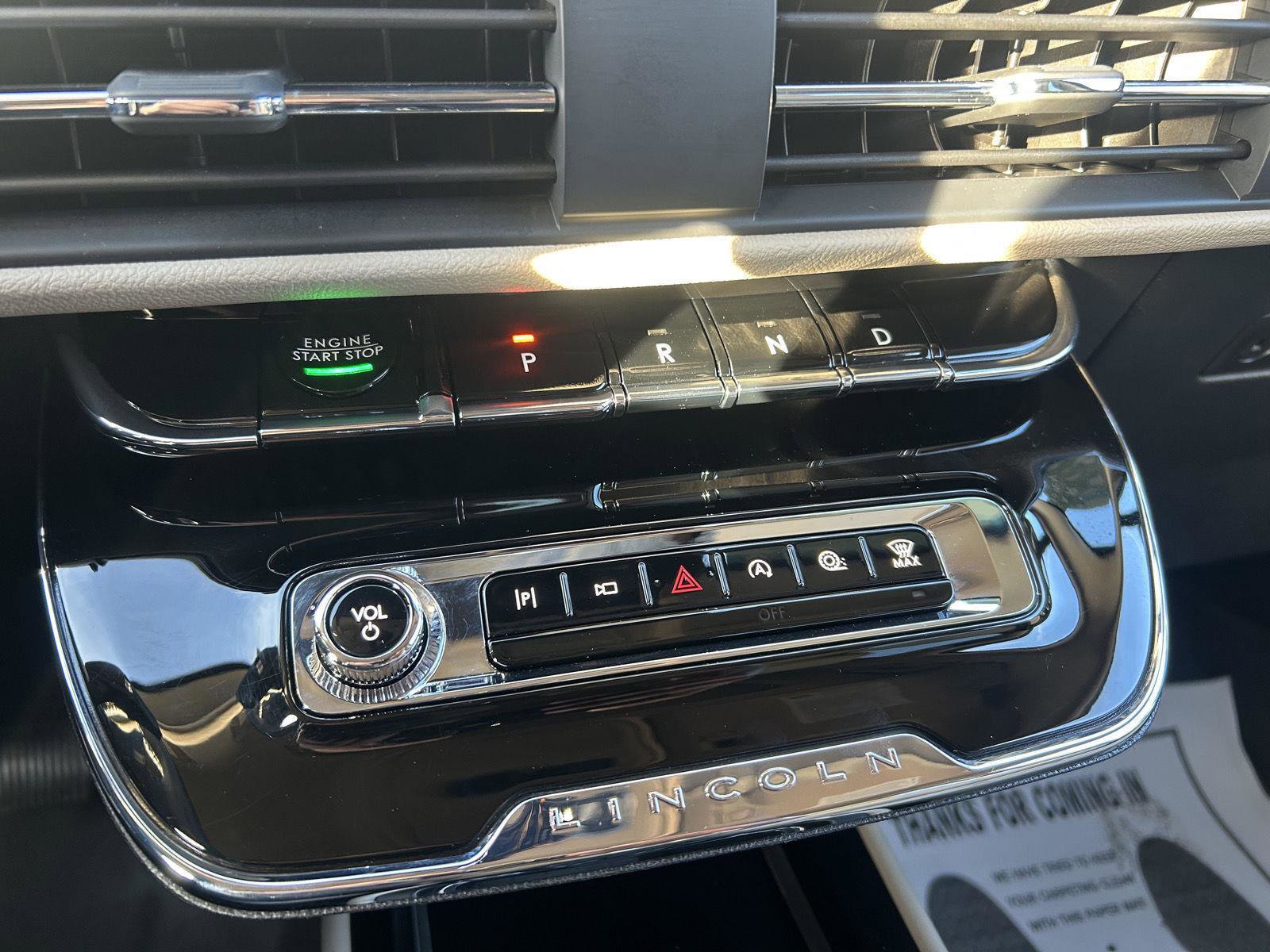 Used 2025 Lincoln Corsair AWD w/ Equipment Group 101A image 22