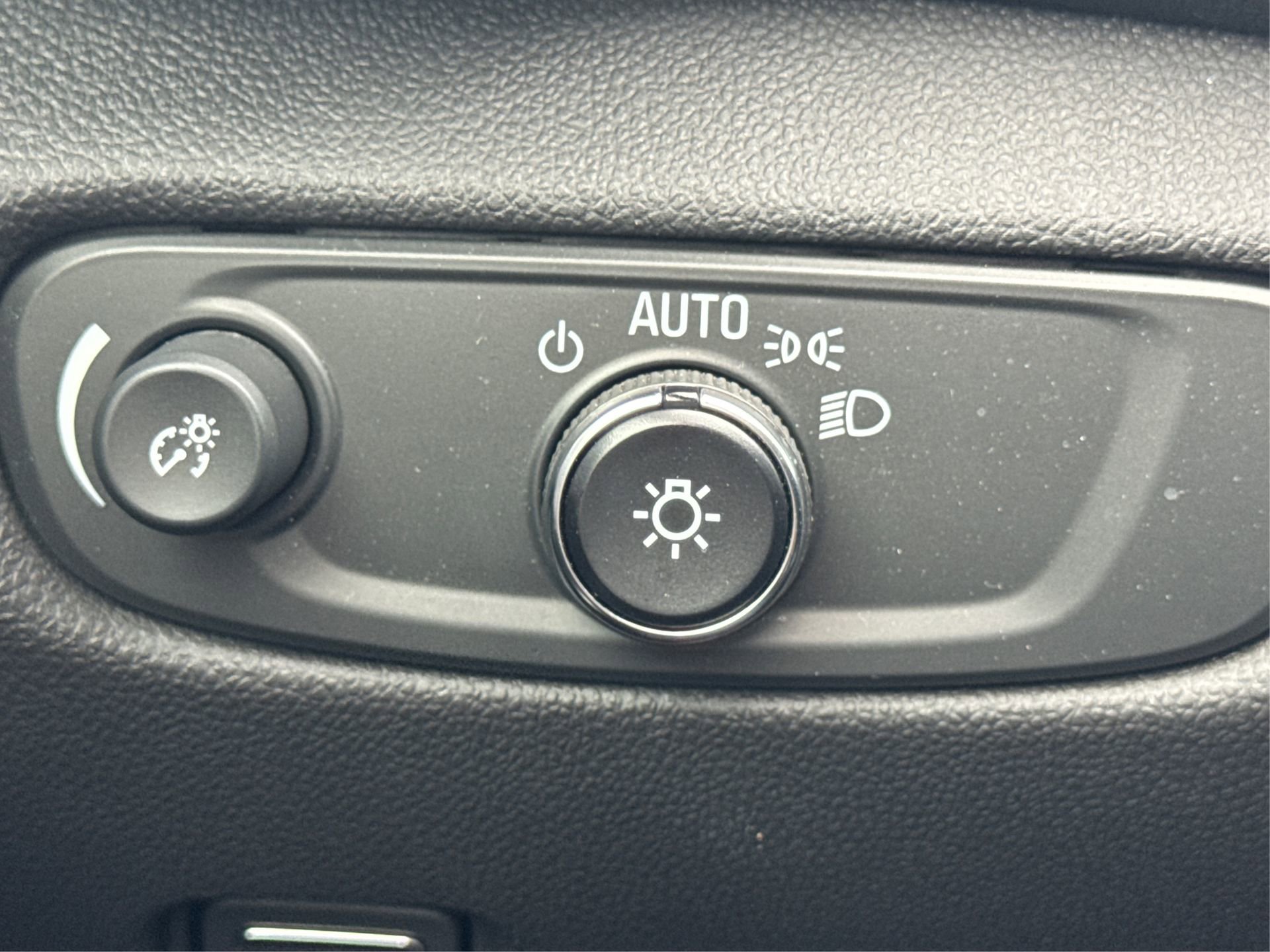 Certified 2023 Chevrolet Blazer LT image 24