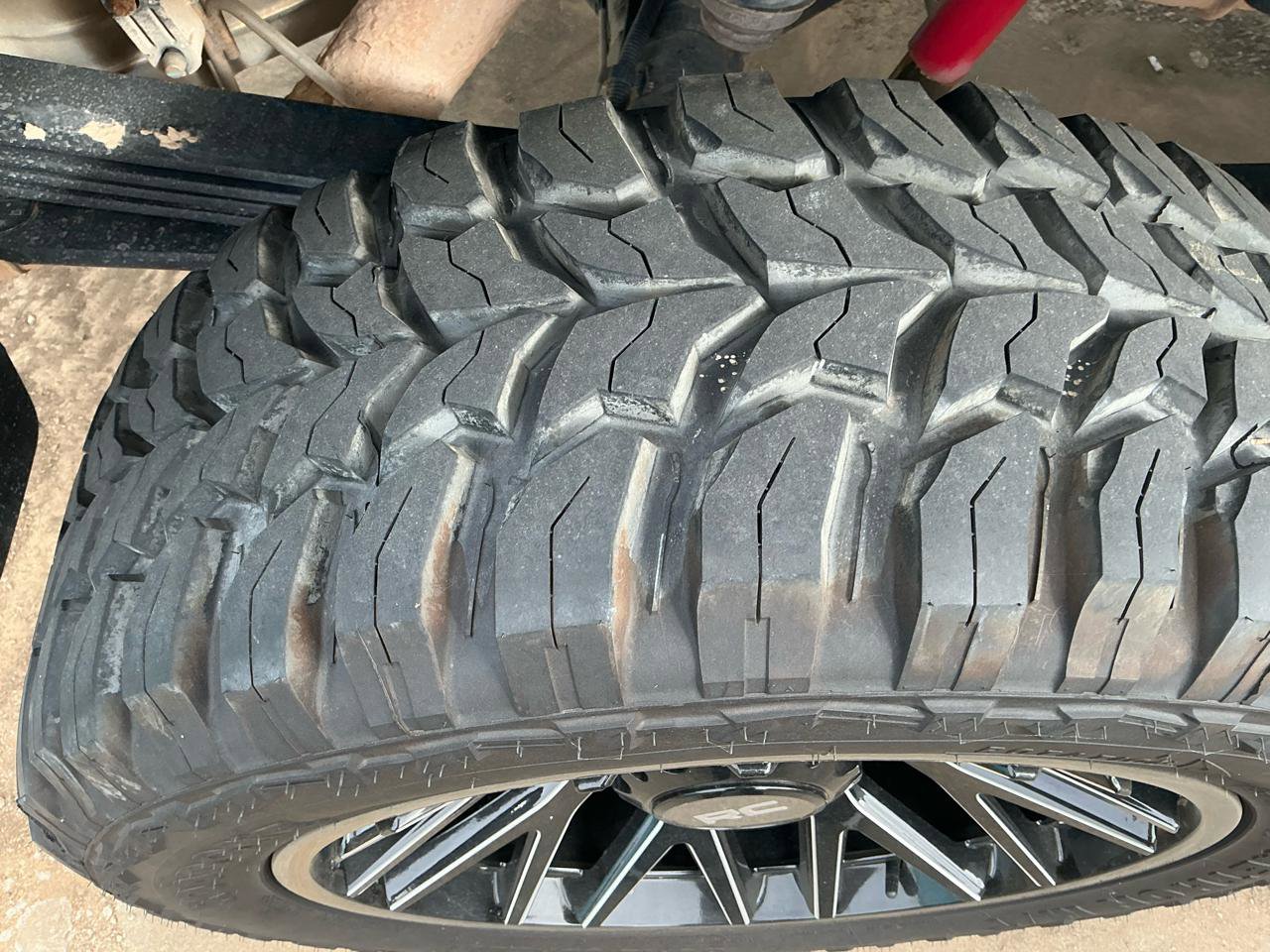 Used 2024 Chevrolet Silverado 2500 LT image 29