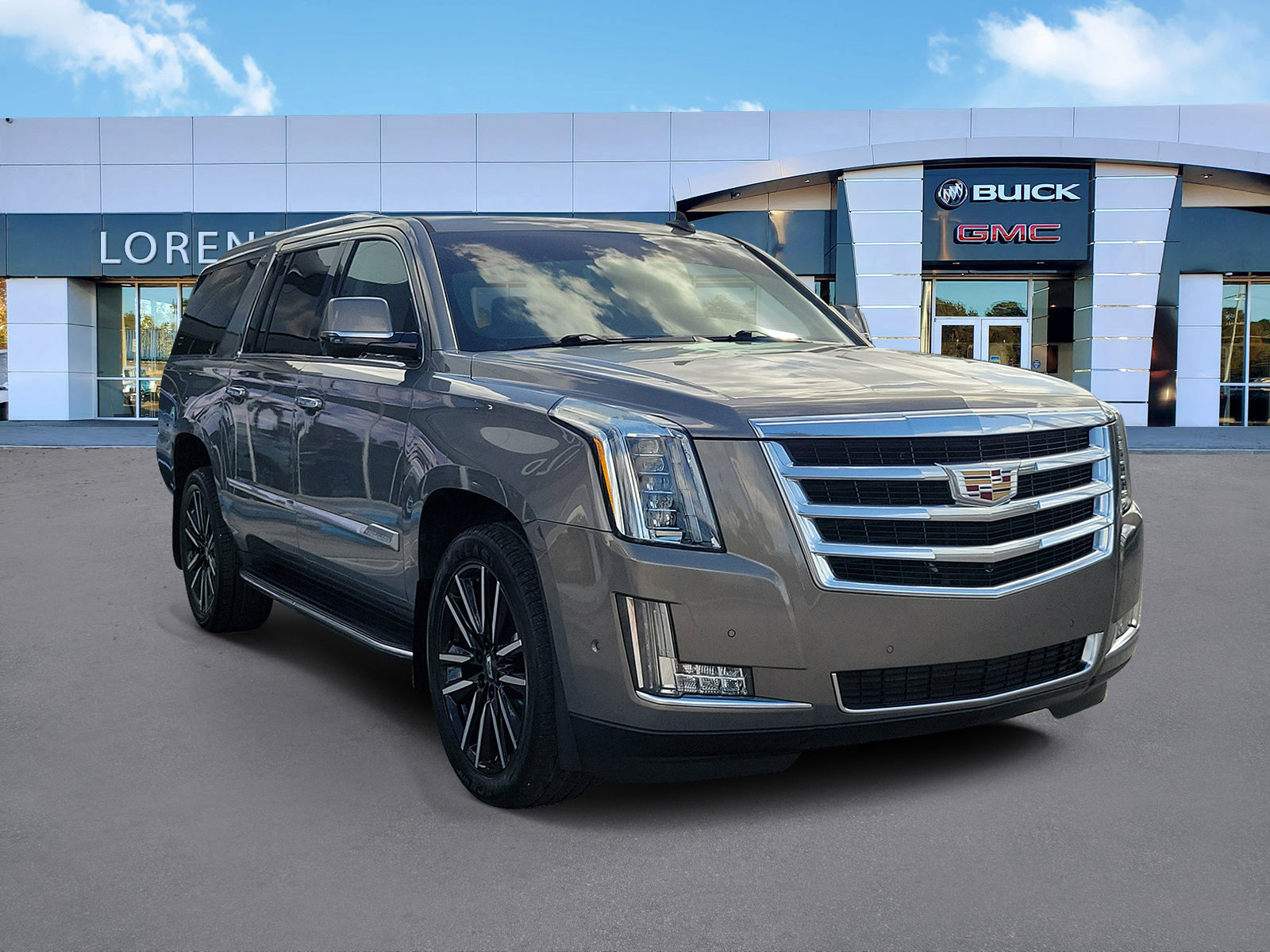 Used 2018 Cadillac Escalade ESV Luxury image 3