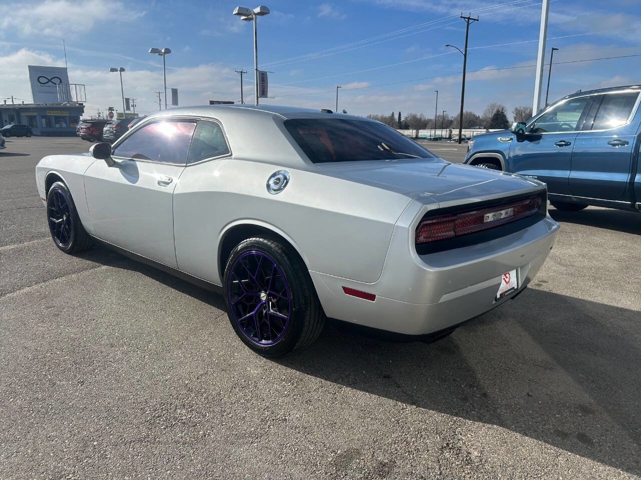 Used 2012 Dodge Challenger SXT Plus image 8