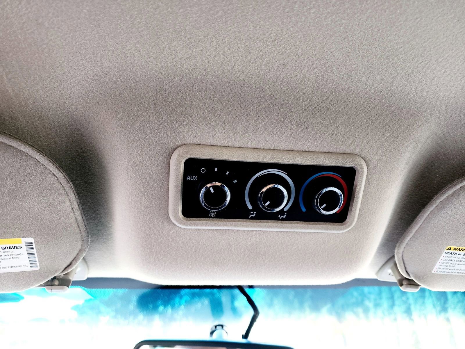 Used 2018 Chevrolet Express 2500 LT w/ LT Preferred Equipment Group image 18