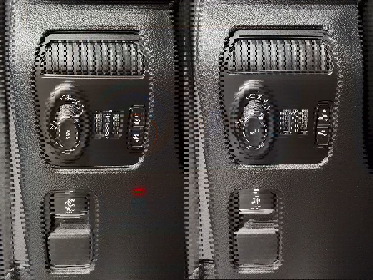 Used 2022 Jeep Wagoneer Series II w/ Premium Group I image 42