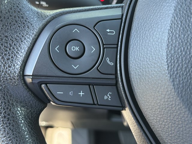 Used 2025 Toyota RAV4 XLE AWD/4WD image 24