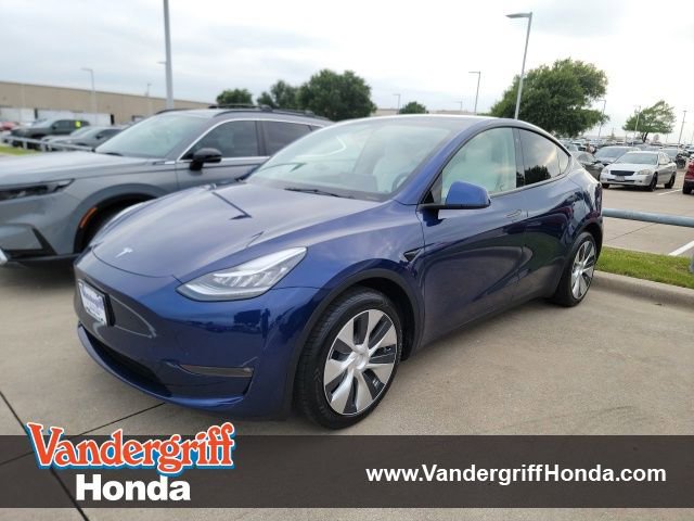 Used 2021 Tesla Model Y Long Range AWD/4WD image 1