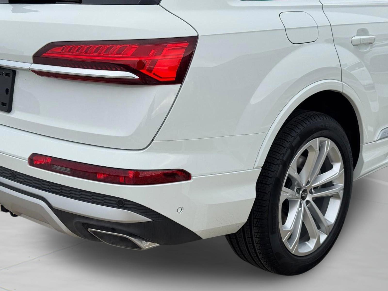 Used 2025 Audi Q7 3.0T Premium Plus w/ Premium Plus Package image 12