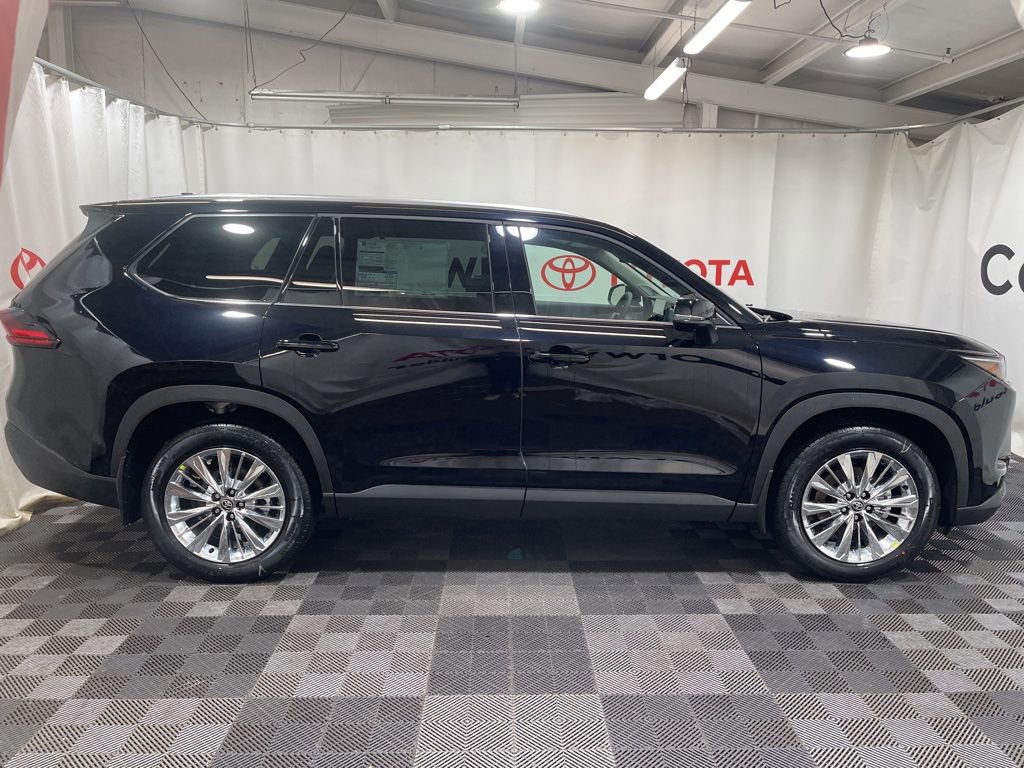 Used 2026 Toyota Grand Highlander Platinum image 8