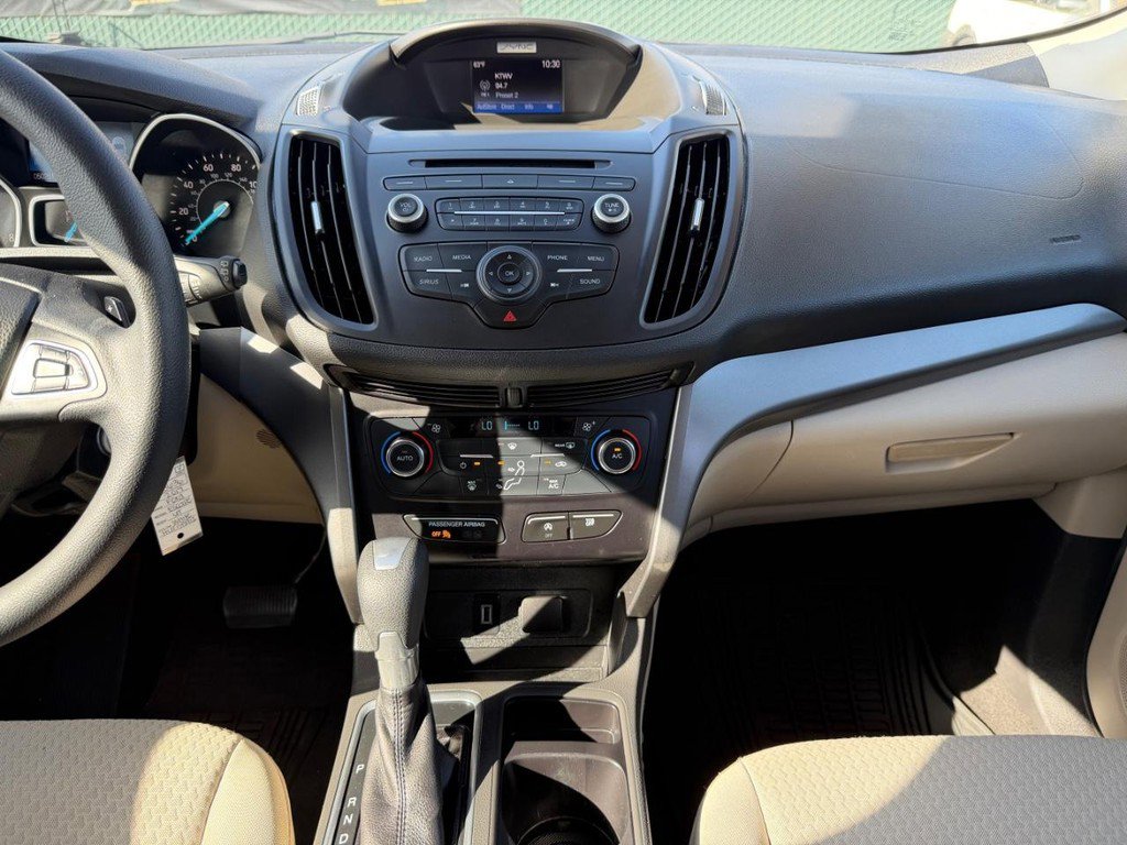 Used 2017 Ford Escape SE AWD/4WD image 25