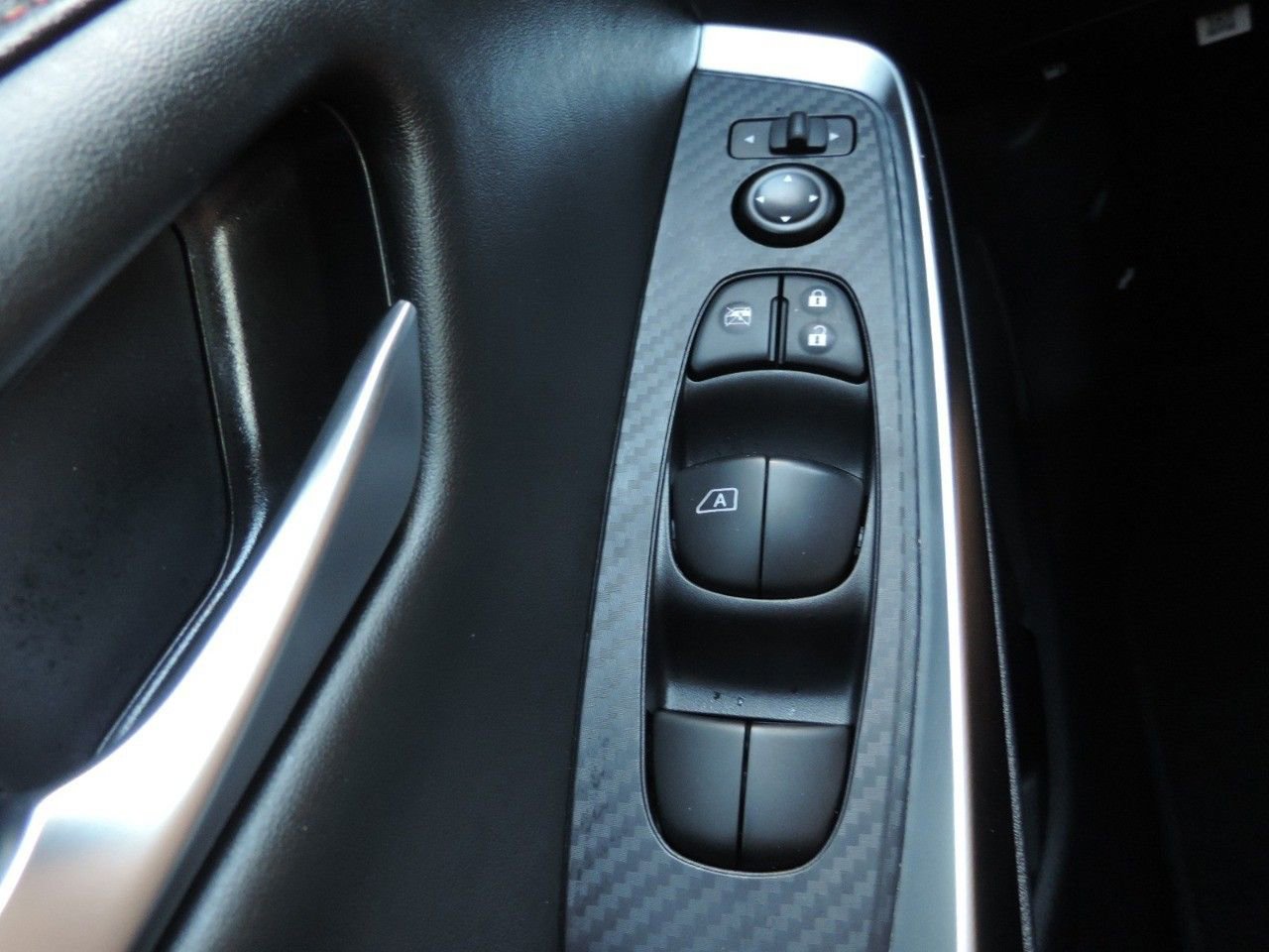 Used 2025 Nissan Sentra SR w/ Midnight Edition image 25