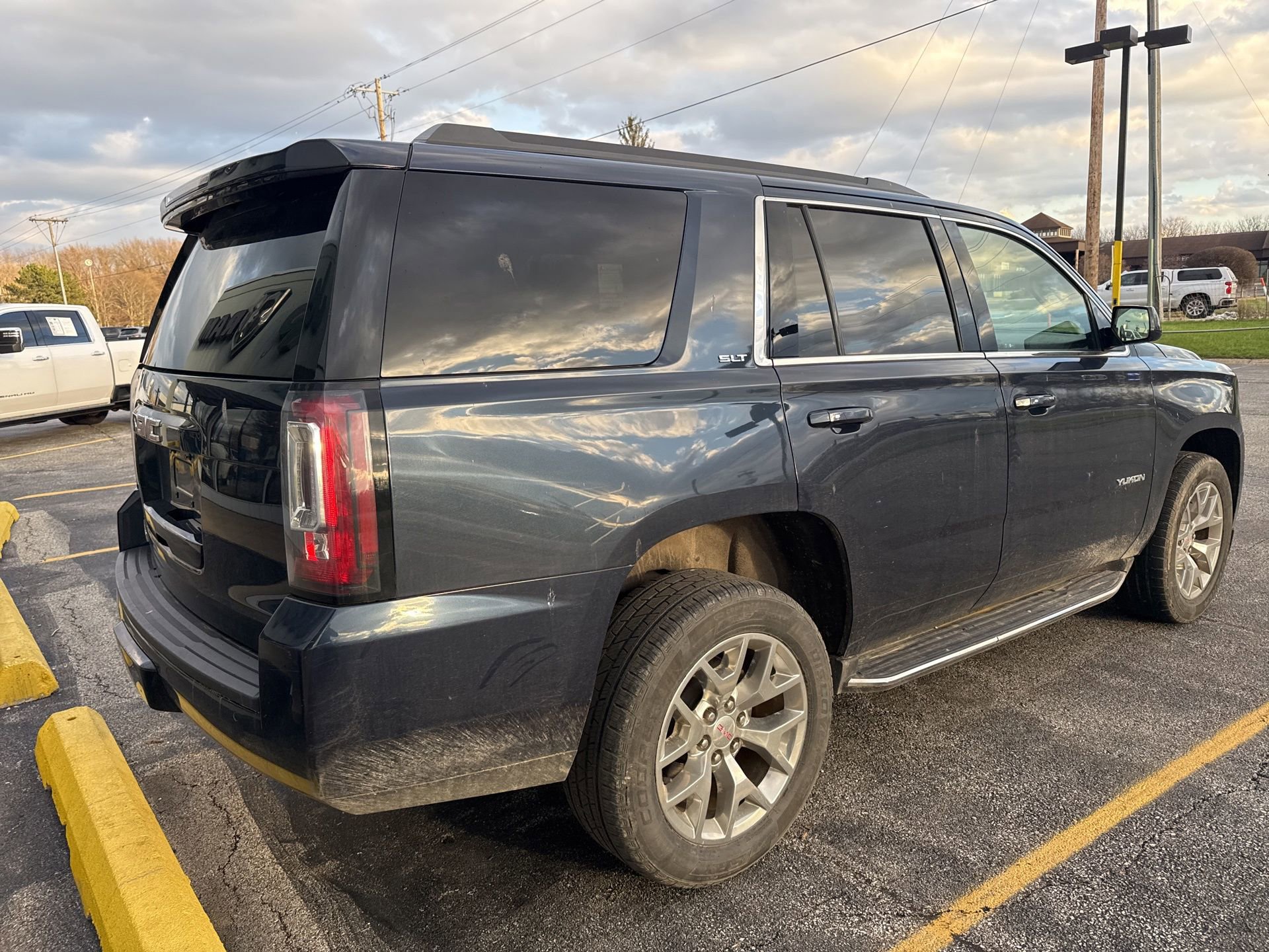 Used 2017 GMC Yukon SLT w/ Open Road Package image 6