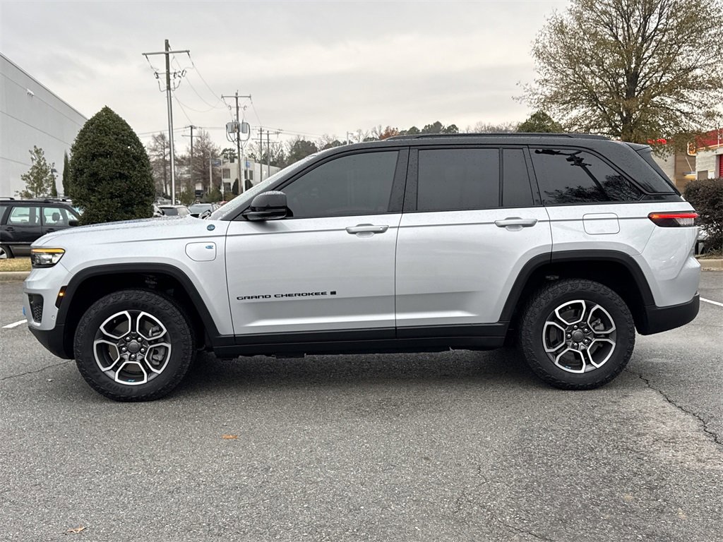 Used 2022 Jeep Grand Cherokee Trailhawk w/ Advanced Protech Group II image 6