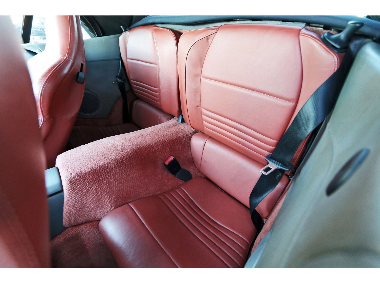 Used 2004 Porsche 911 Turbo image 25