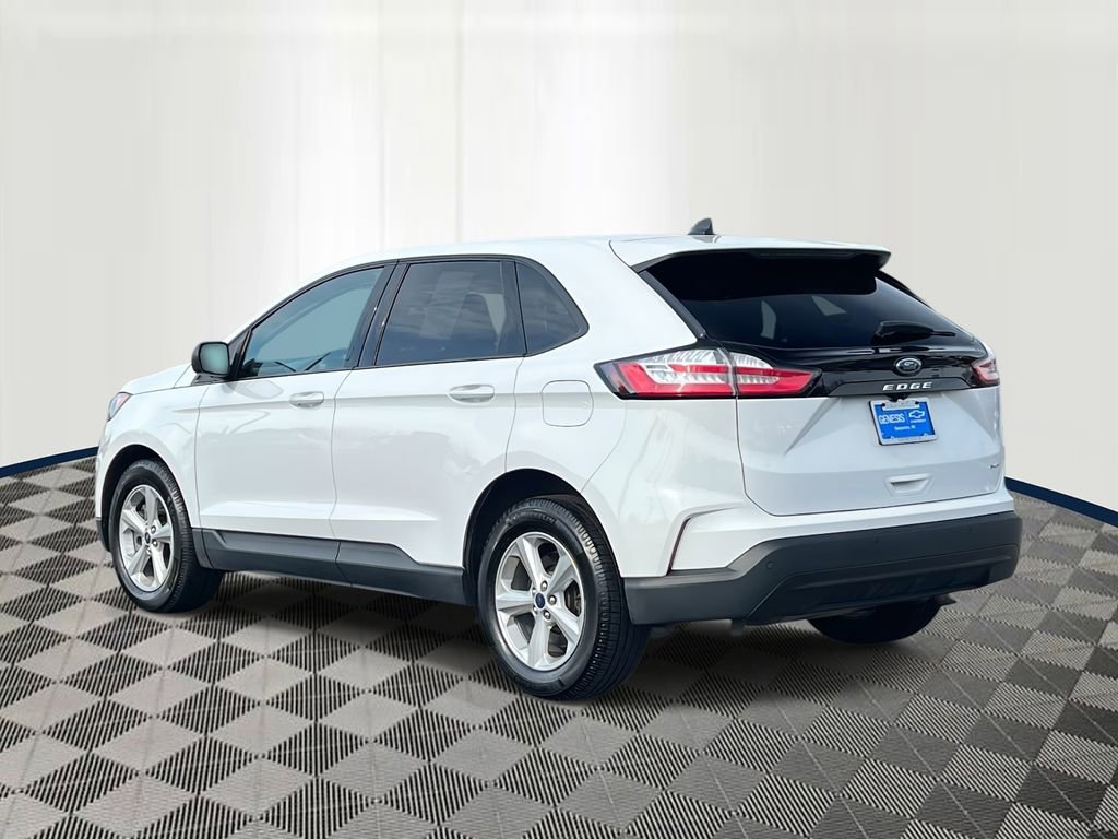 Used 2022 Ford Edge SE w/ Cargo Accessory Package image 4