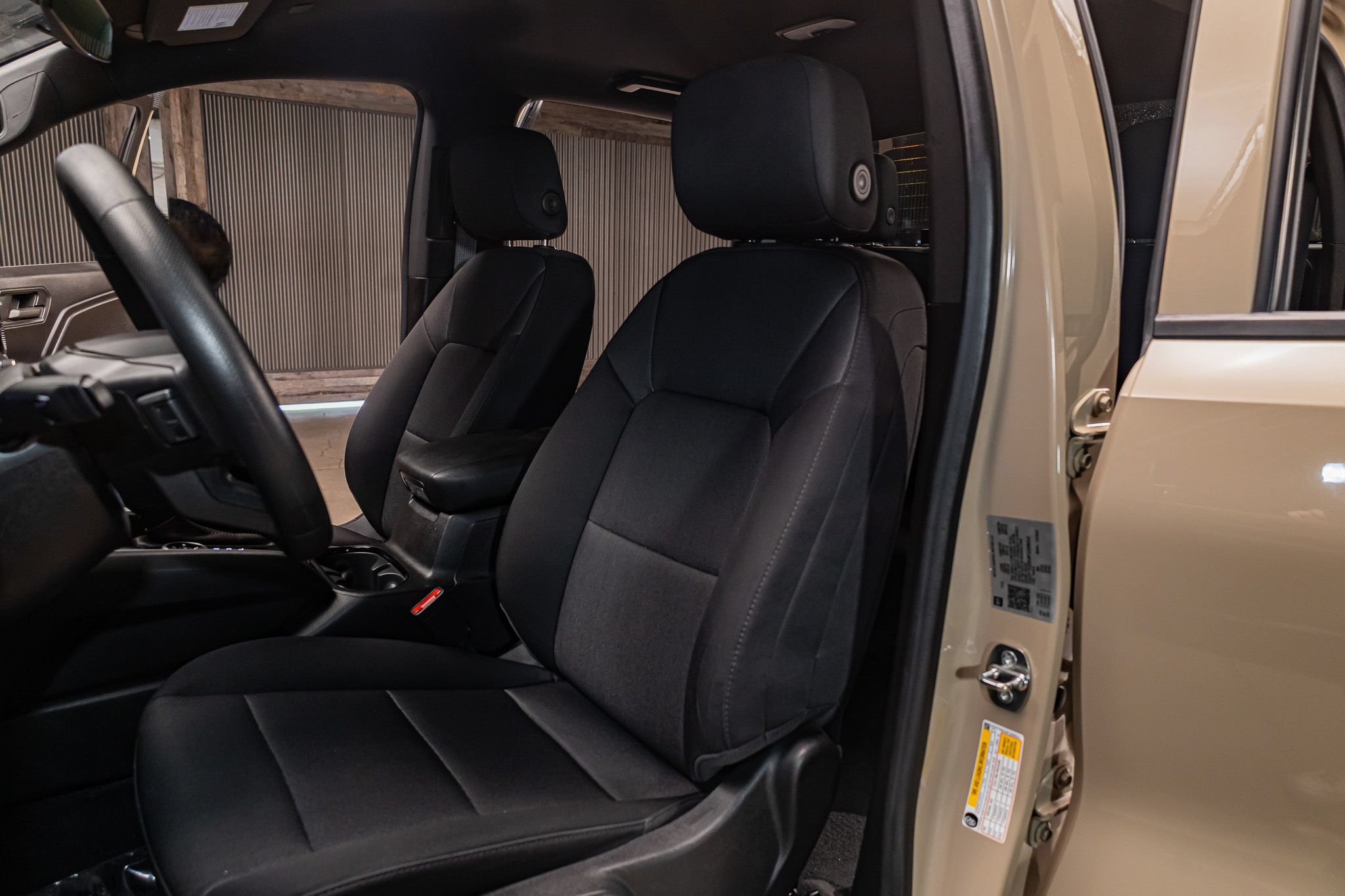 Used 2023 Chevrolet Colorado Trail Boss w/ Technology Package AWD/4WD image 20