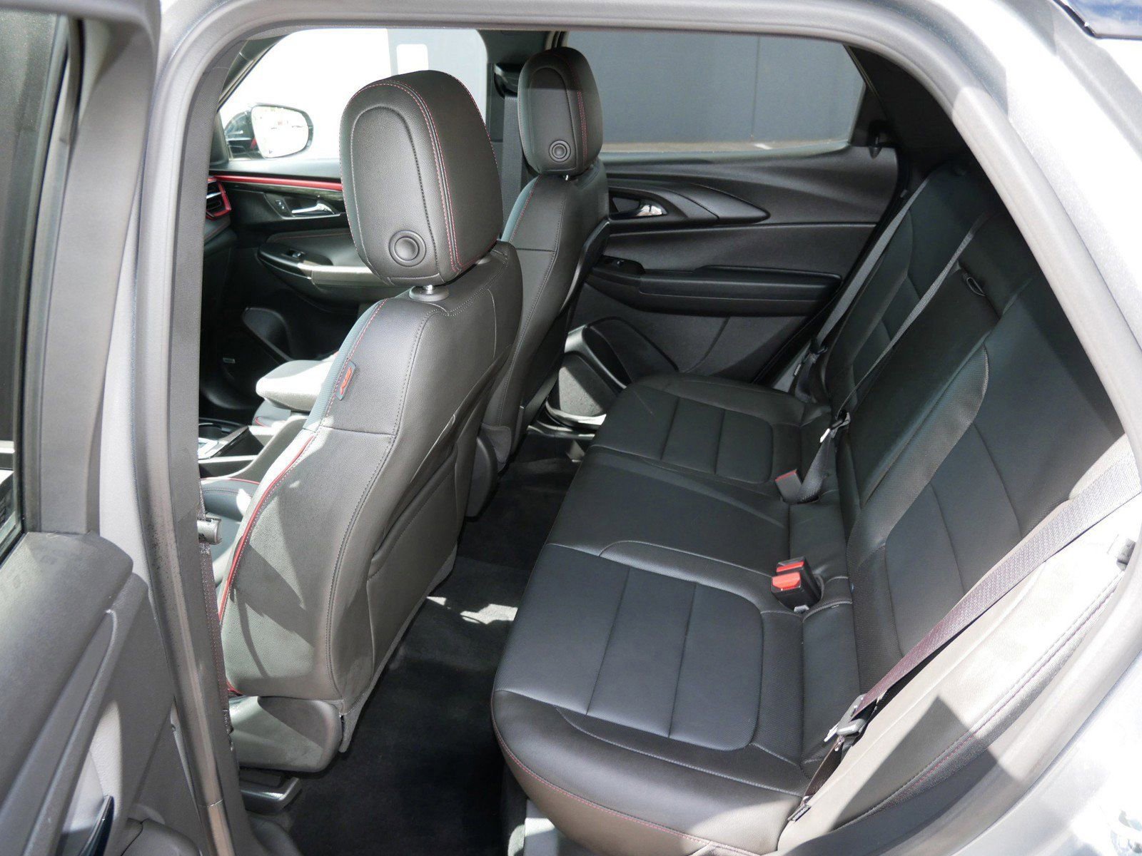 Used 2024 Chevrolet TrailBlazer RS w/ Convenience Package AWD/4WD image 12