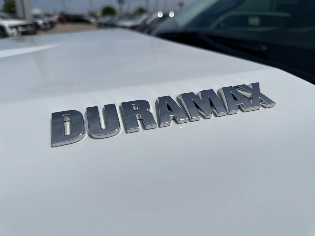 Used 2025 Chevrolet Silverado 1500 LTZ AWD/4WD image 12