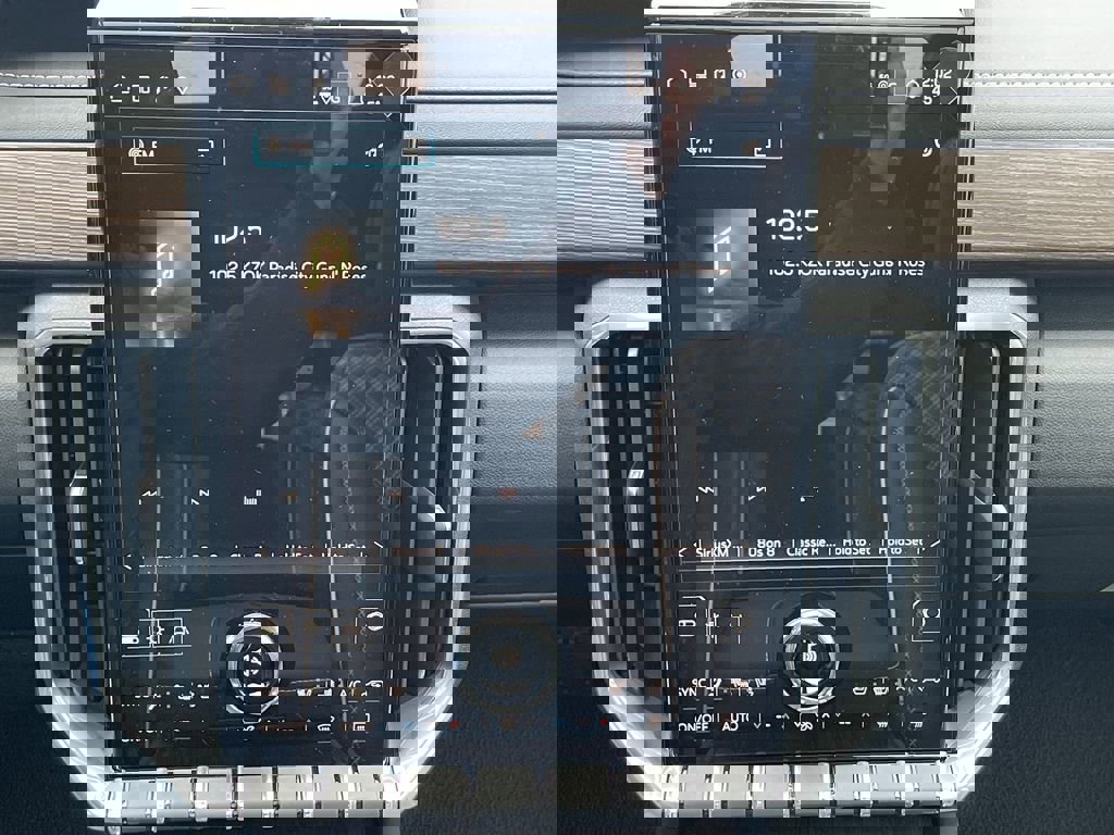 New 2026 GMC Acadia Denali w/ Super Cruise Package image 13