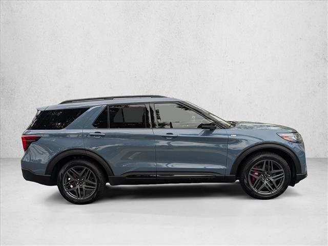 Used 2025 Ford Explorer ST-Line w/ Premium Package RWD video 4