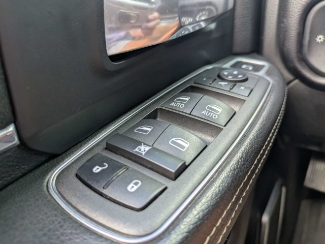 Used 2022 RAM 3500 Laramie AWD/4WD image 28