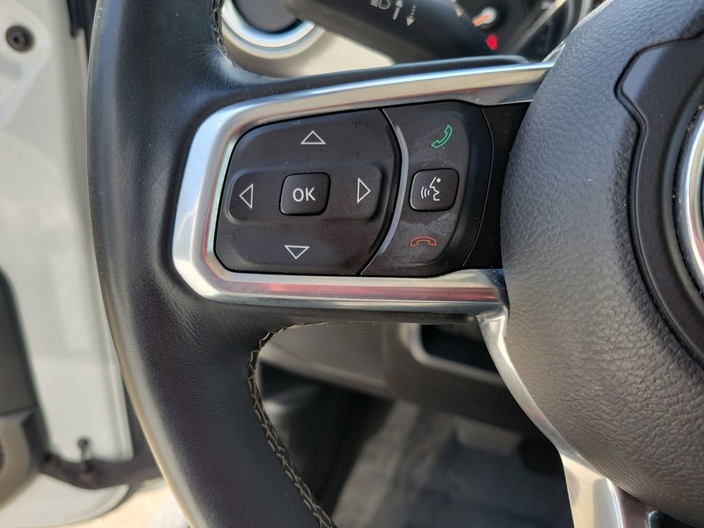 Used 2018 Jeep Wrangler Unlimited Sahara AWD/4WD image 19